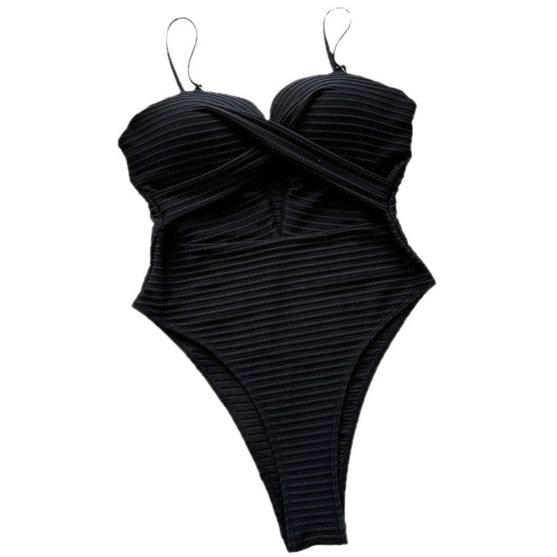 Damen Einteiler Badeanzug mit raffinierten Schnitt- und Rippendetails R&B