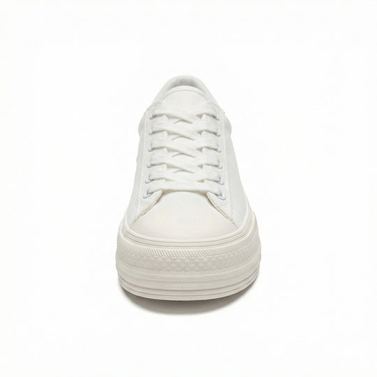 Stilvolle Weiße Damen Canvas Sneaker Bequeme Stoffschuhe für jeden Rock