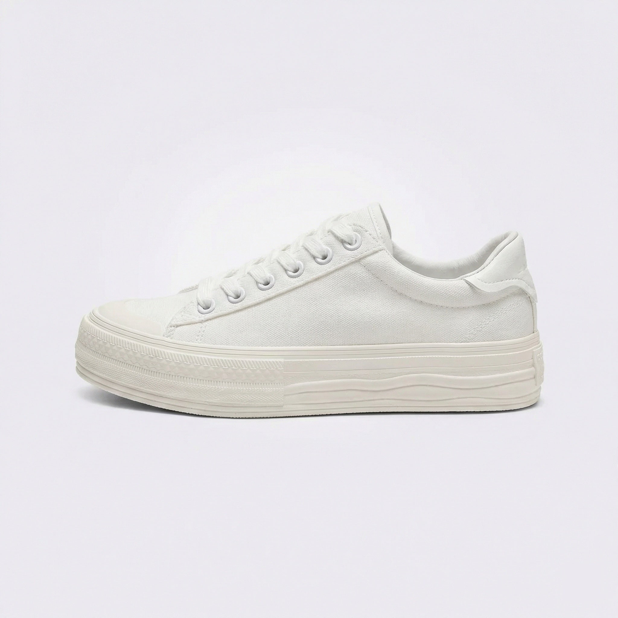 Stilvolle Weiße Damen Canvas Sneaker Bequeme Stoffschuhe für jeden Rock