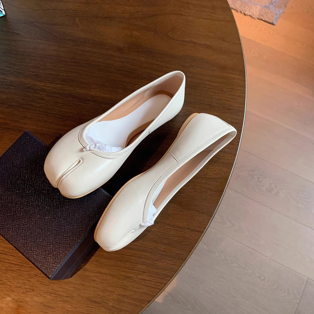Damen Ballerinas mit glänzender Oberflächenstruktur und zierlicher Schleifenverzierung R&B