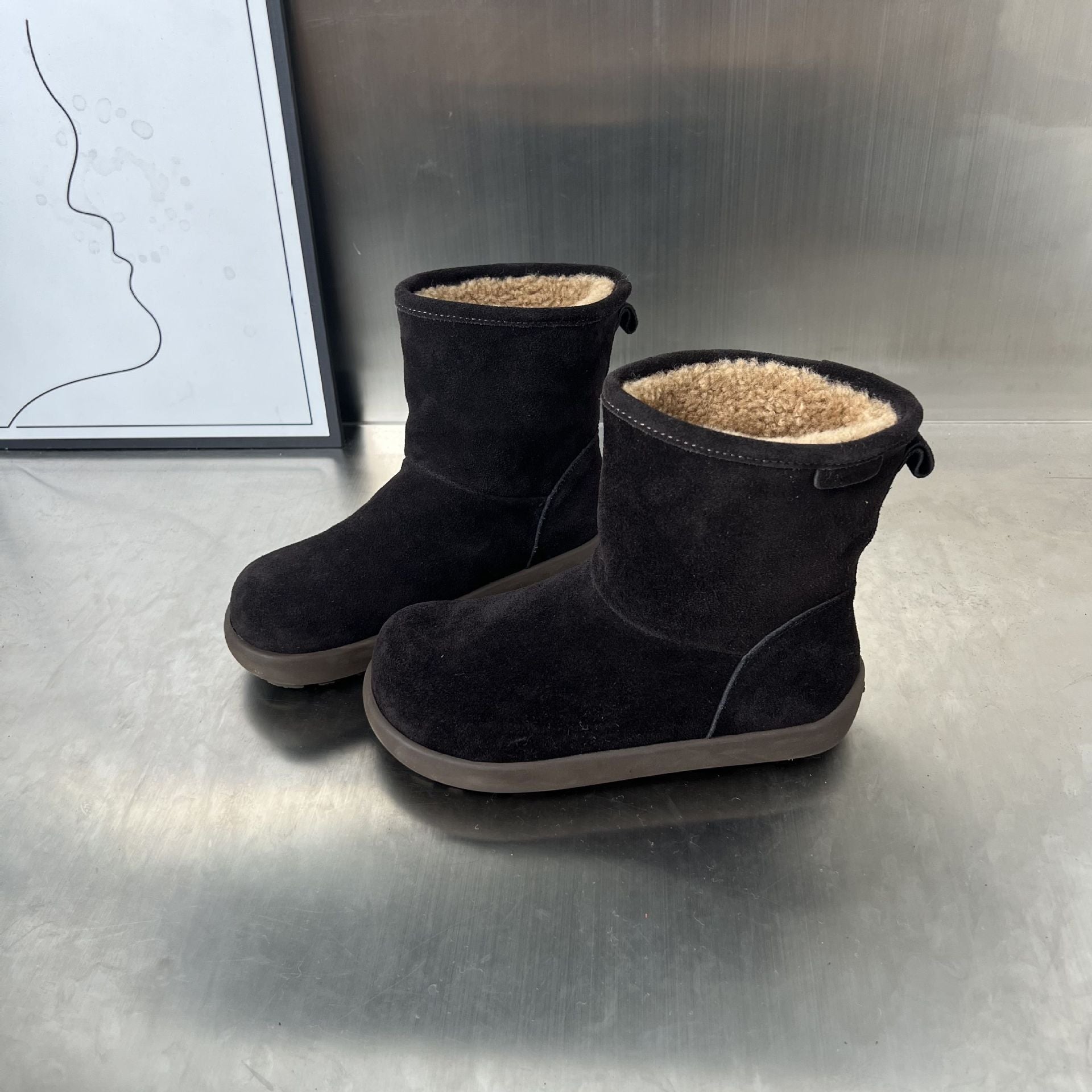 Damen Fleecegefütterte Winterstiefel aus weichem Wildleder R&B