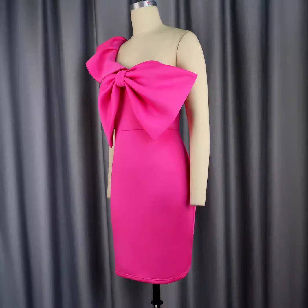 Damen figurbetontes Kleid mit großem Schleifenakzent R&B