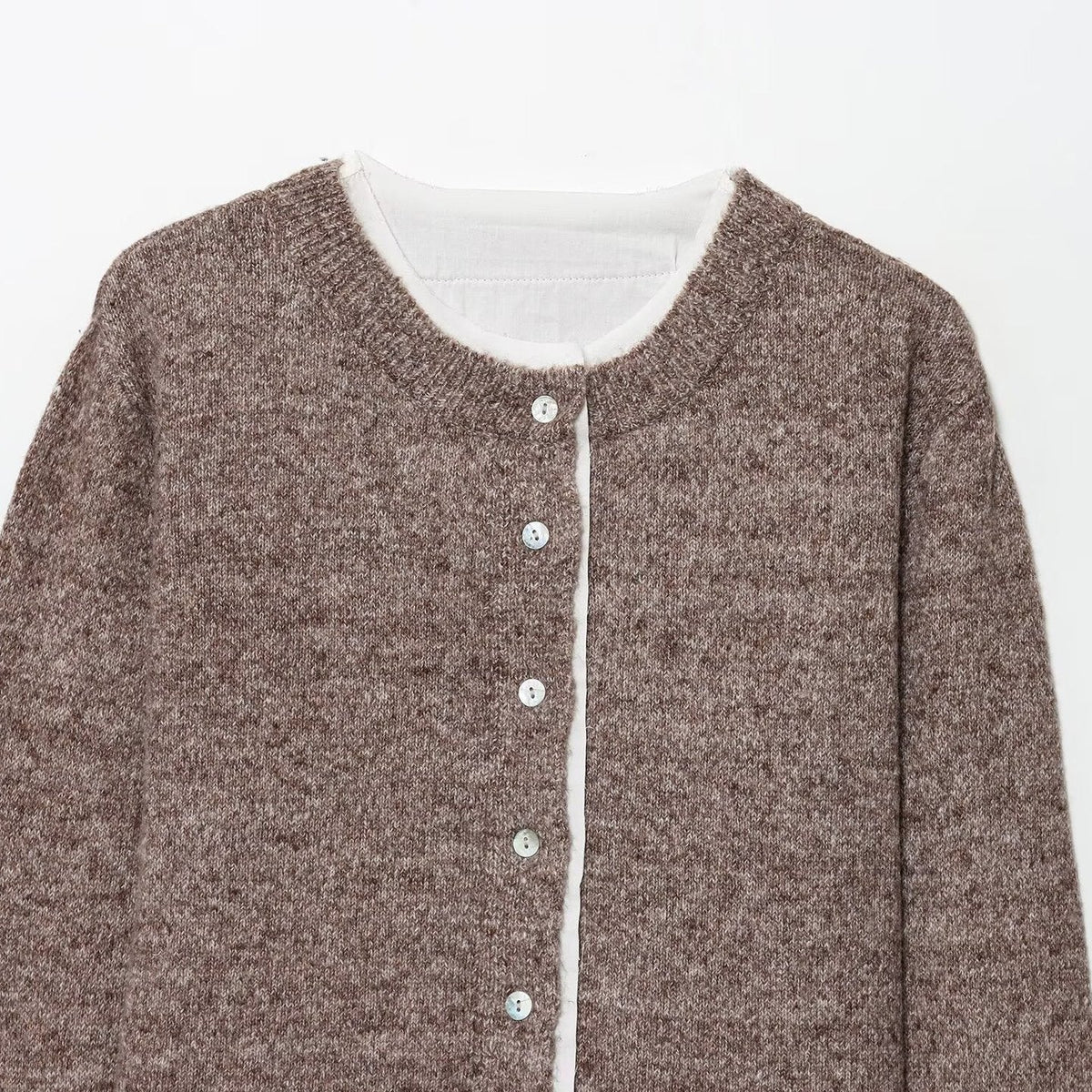Damen Kurze Strickjacke mit Knopfdetails R&B