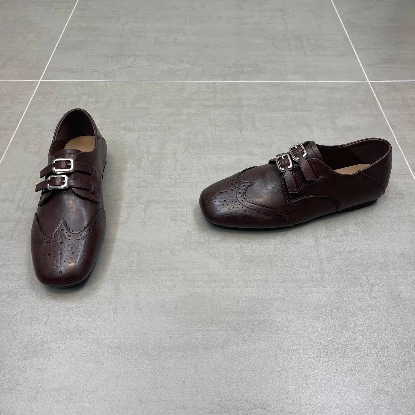 Damen Elegante Lacklederschuhe mit doppelter Schnallenverzierung R&B