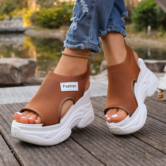 Damen Komfortable und modische Riemchen-Sandalen mit Plateau-Rand R&B