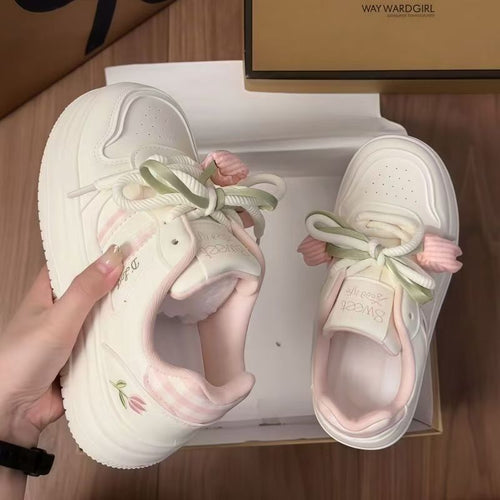 Damen Sneakers mit verspieltem Design und dekorativen Schleifen von R&B