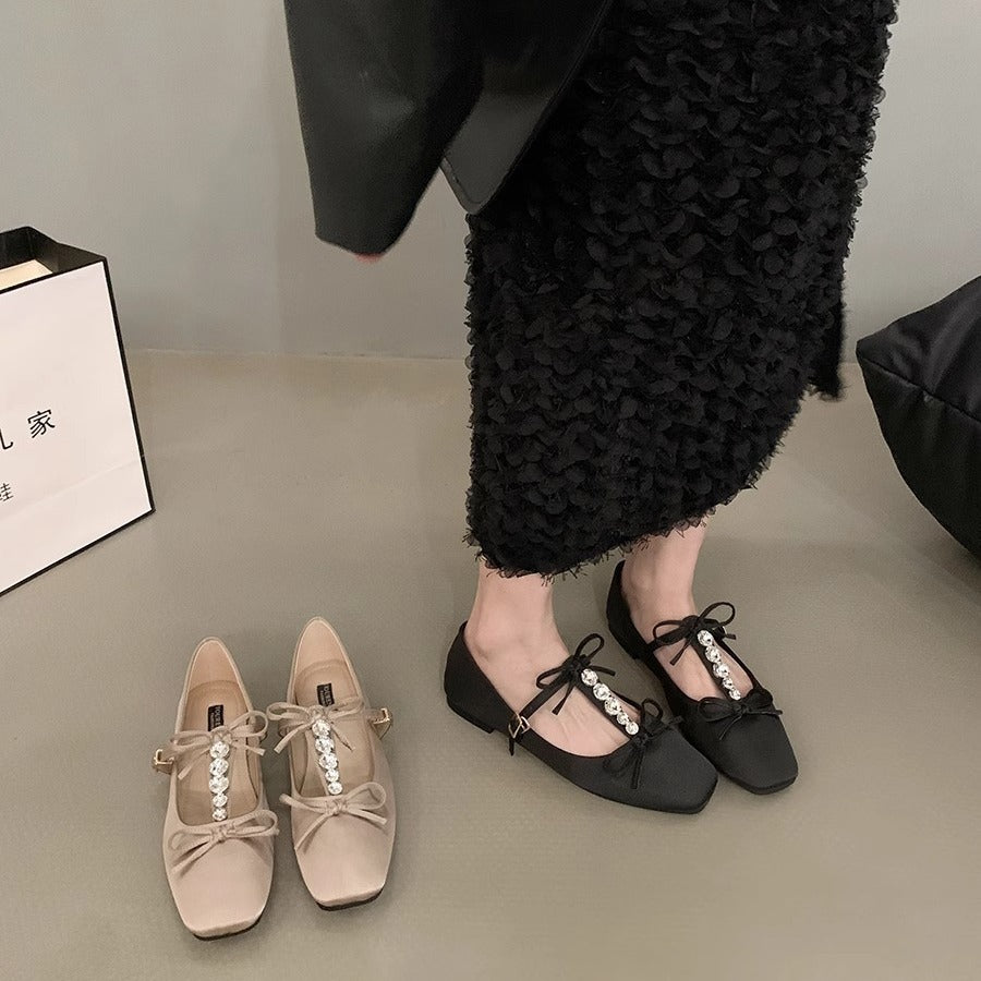 Damen elegante Ballerinas mit modischem Schleifenakzent und funkelnden Verzierungen R&B