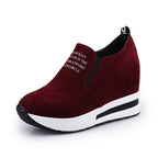 Damen Wedge-Sneaker mit elastischem Einschlupfdesign und modischer Veloursoberfläche