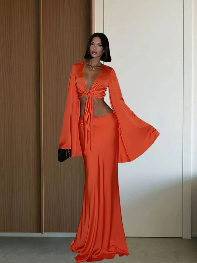Damen Elegantes Maxikleid mit ausgestellten Ärmeln und tiefem V-Ausschnitt R&B