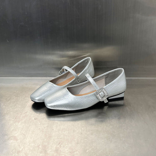 Damen Elegante Ballerinas mit modischem Riemen und funkelndem Schmuckdetail R&B