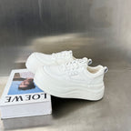 Damen Plattform Sneakers mit trendiger Silhouette und atmungsaktiver Obermaterialbeschaffenheit R&B