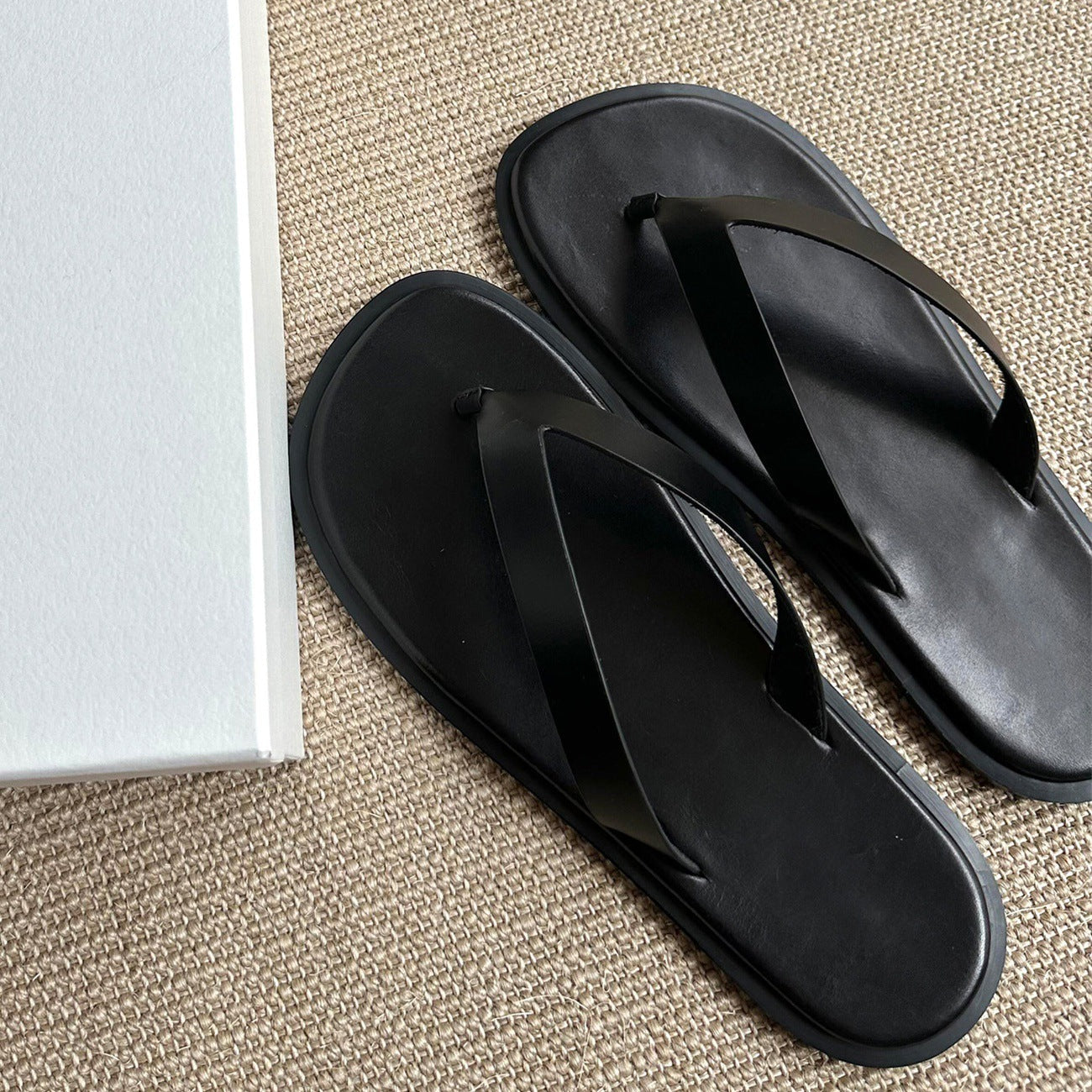 Damen bequeme Zehentrenner-Sandalen mit flexiblem Fußbett und rutschfester Sohle R&B