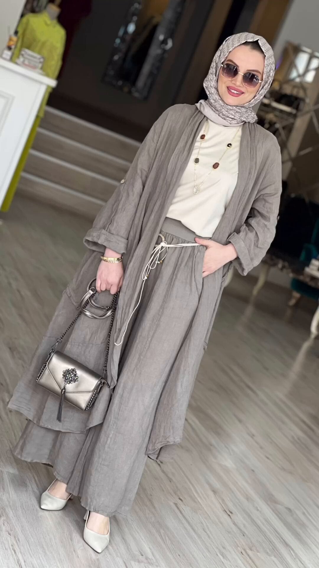 Damen lässiger und eleganter Zweiteiler mit Überwurf R&B