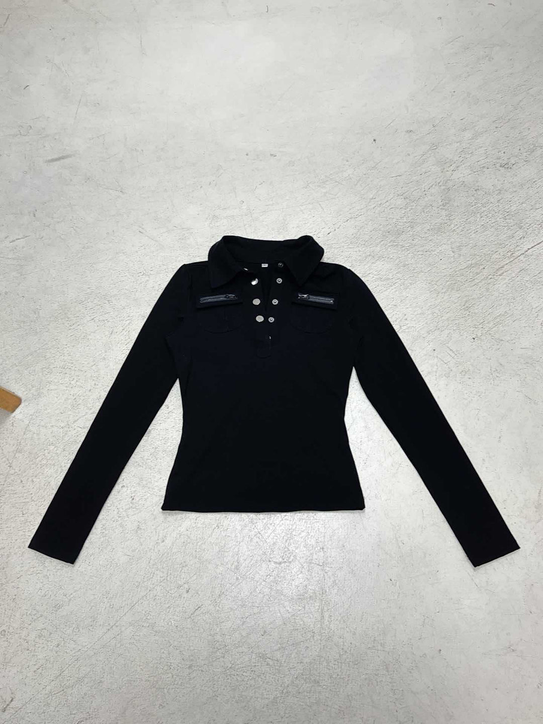 Damen Poloshirt mit stylischen Taschen und eleganten Druckknöpfen R&B