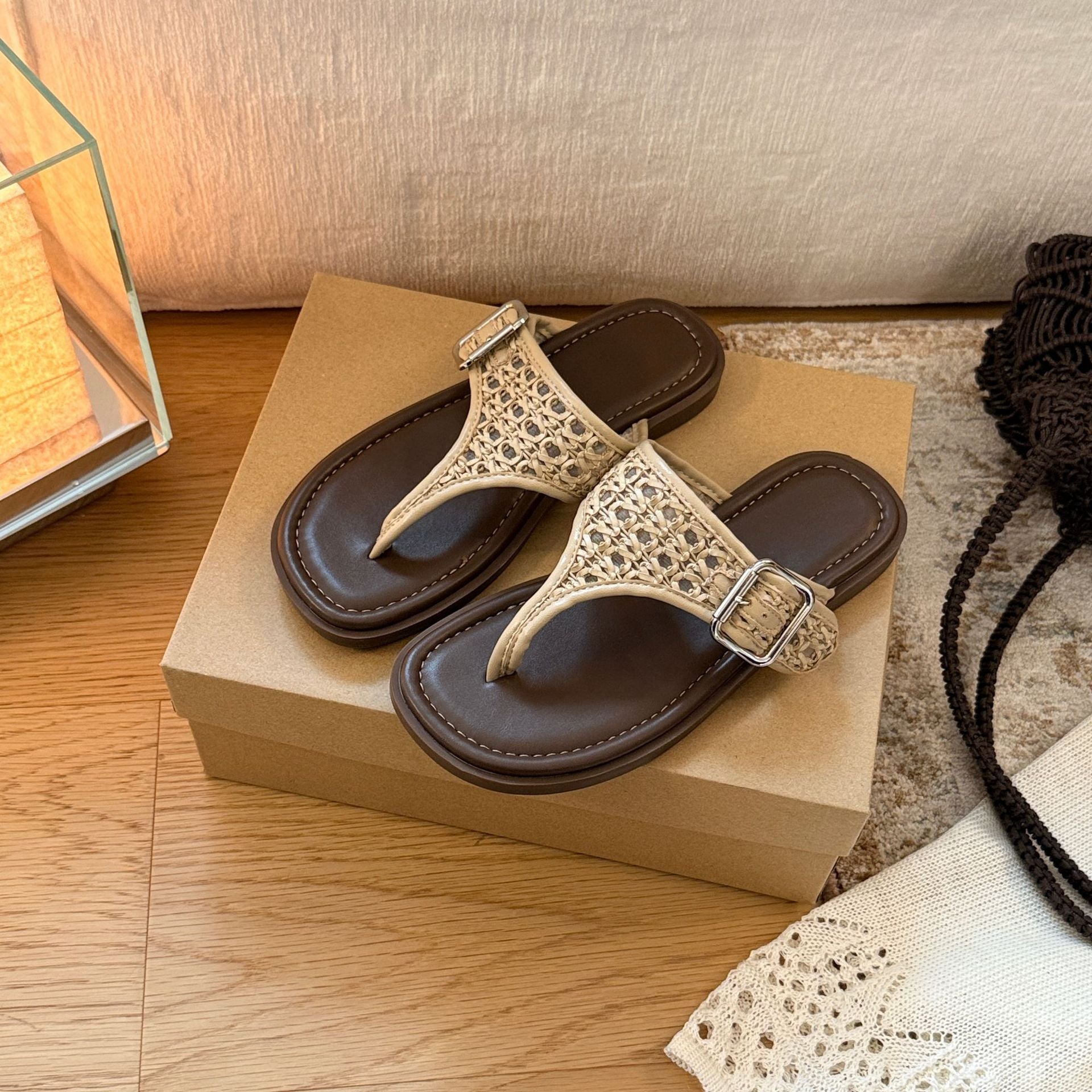Damen Komfortable Zehentrenner-Sandalen mit modischem Flechtmuster und verstellbarem Riemen