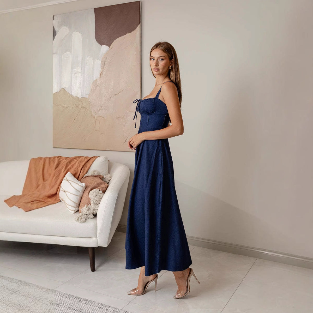 Damen Maxikleid mit raffiniertem Oberteil und schwingendem Rock R&B