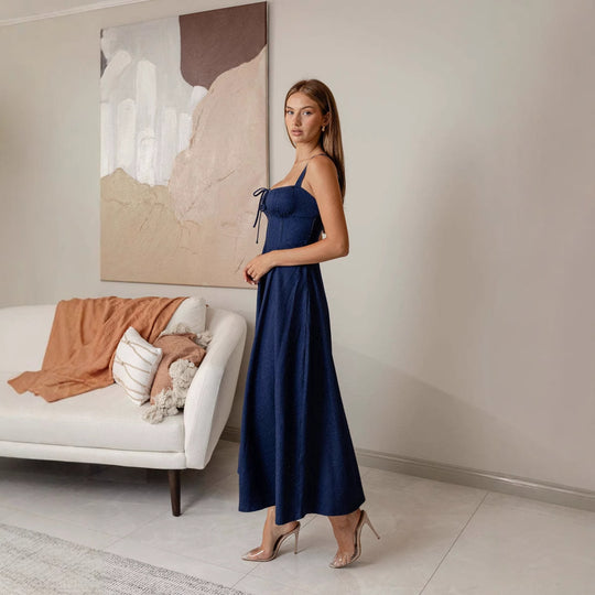 Damen Maxikleid mit raffiniertem Oberteil und schwingendem Rock R&B