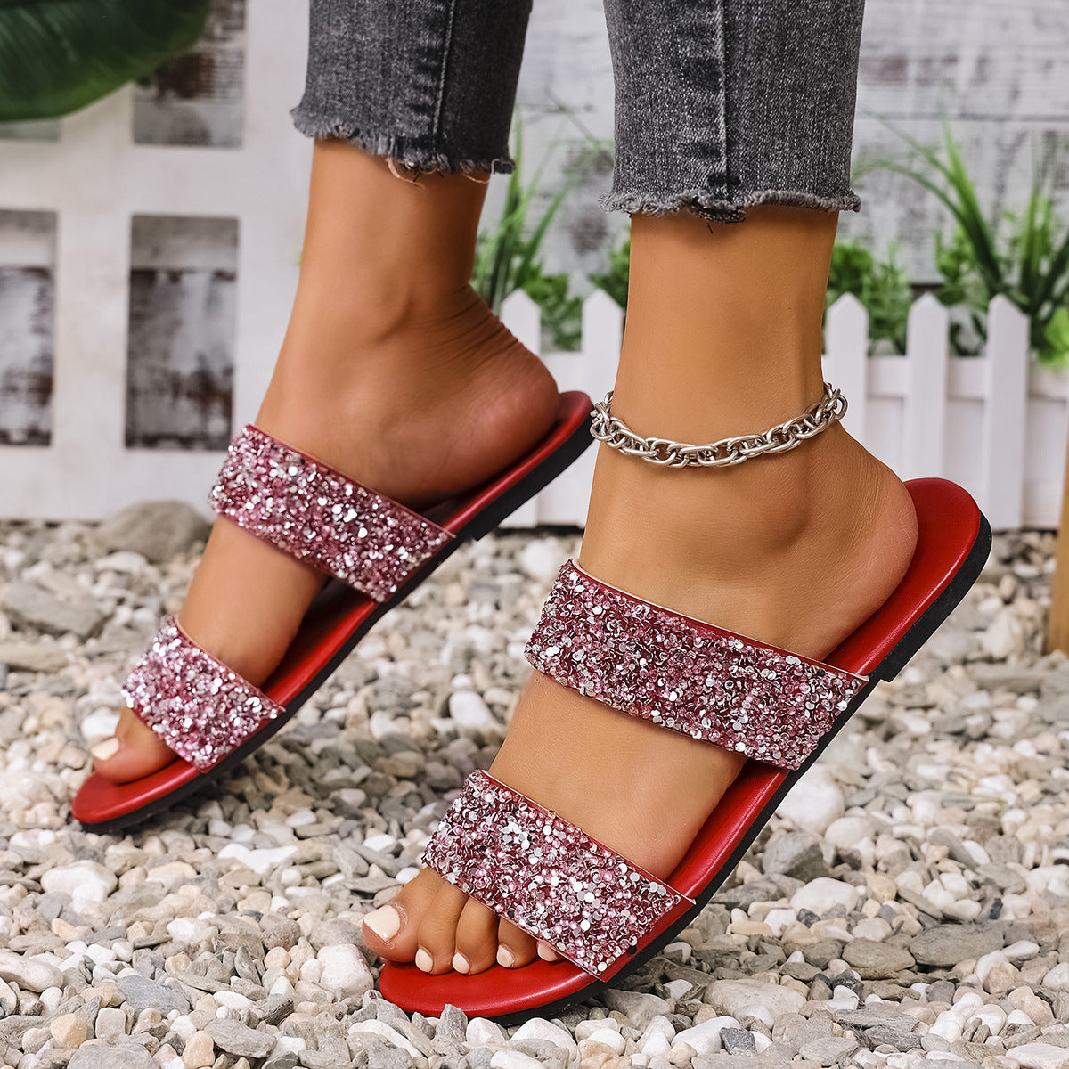 Damen Glamouröse Riemensandalen mit funkelnden Akzenten und weichem Fußbett R&B