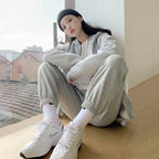 Damen bequeme Sporthose mit elastischem Bund und modernen Details
