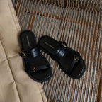 Damen elegante Komfort-Pantoletten mit verstellbarem Riemen und ergonomischer Sohle R&B