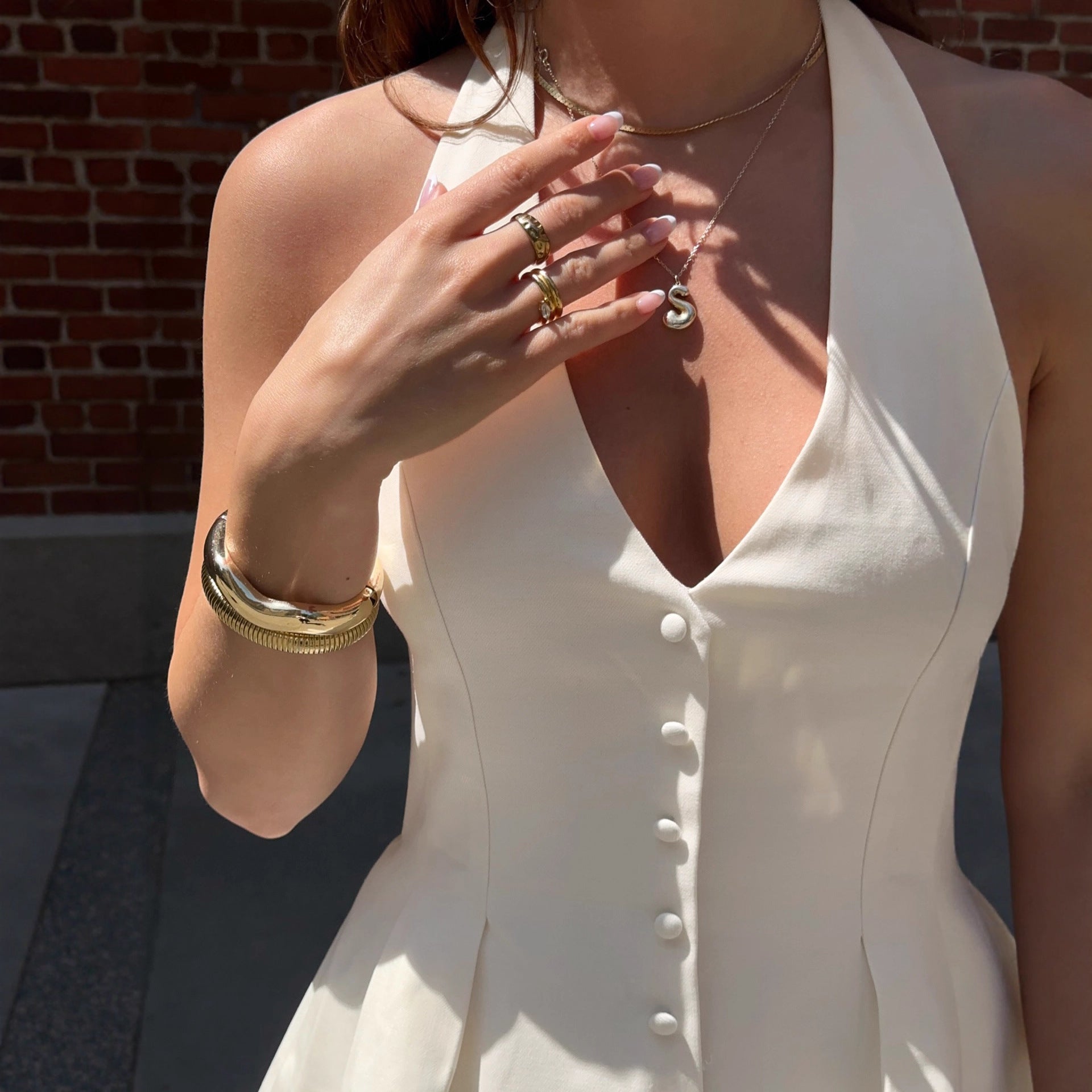 Damen Halterneck-Bluse mit taillierter Passform und Knopfleiste R&B