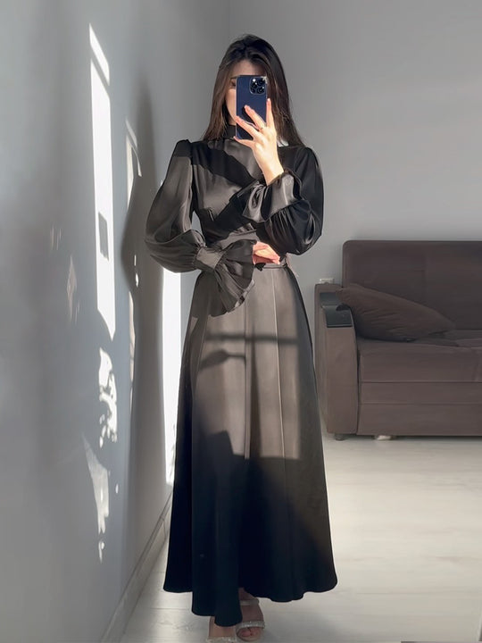 Damen Maxikleid mit verspielten Puffärmeln und elegantem Schnitt R&B