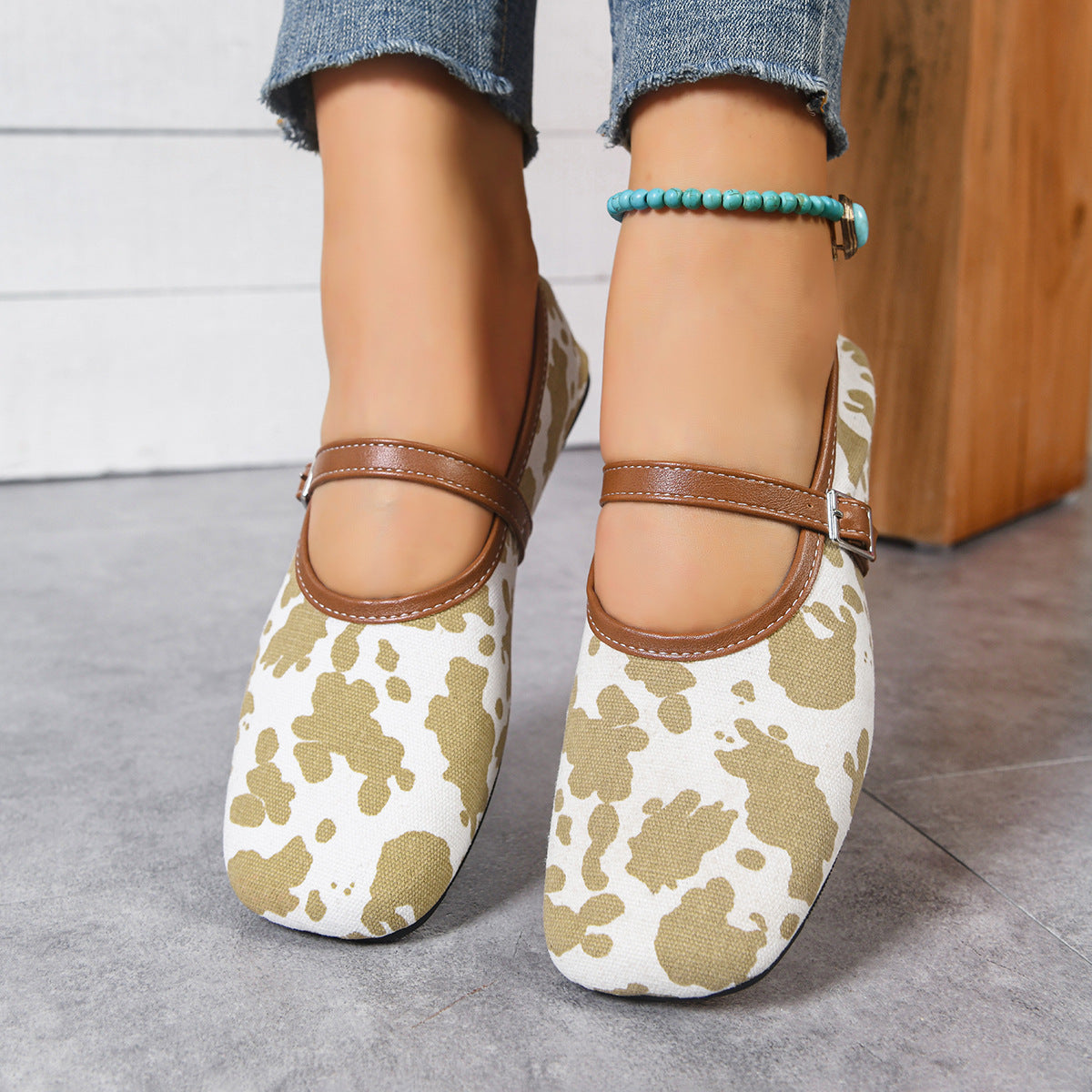 Damen Bequeme Ballerinas mit dekorativem Riemen R&B