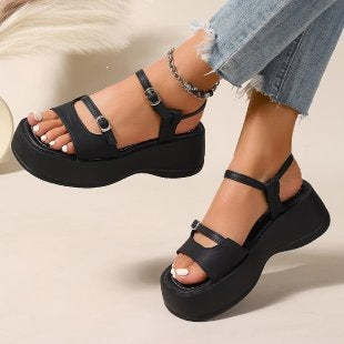Damen Plattform-Sandalen mit modischem Riemendesign R&B