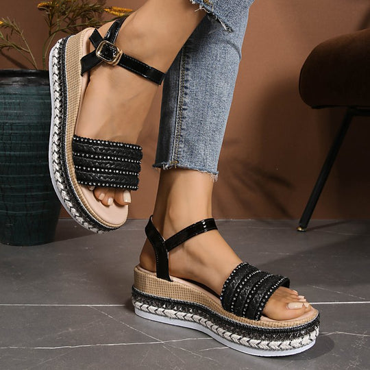 Damen Riemensandalen mit modischer Schmuckverzierung und Plateau-Rand R&B
