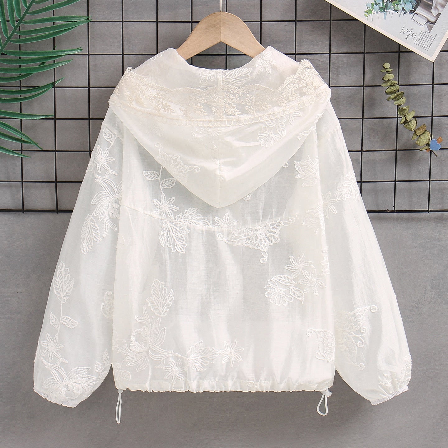 Damen nan transparente bestickte Kapuzenjacke mit Reißverschluss und Tunnelzug R&B