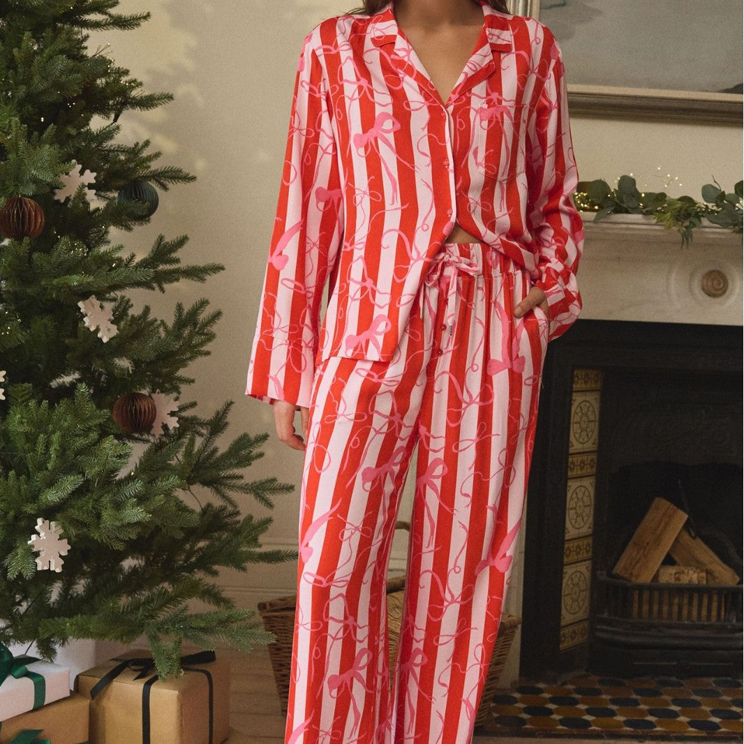 Damen Pyjama-Set mit fröhlichem Schlaufen-Design