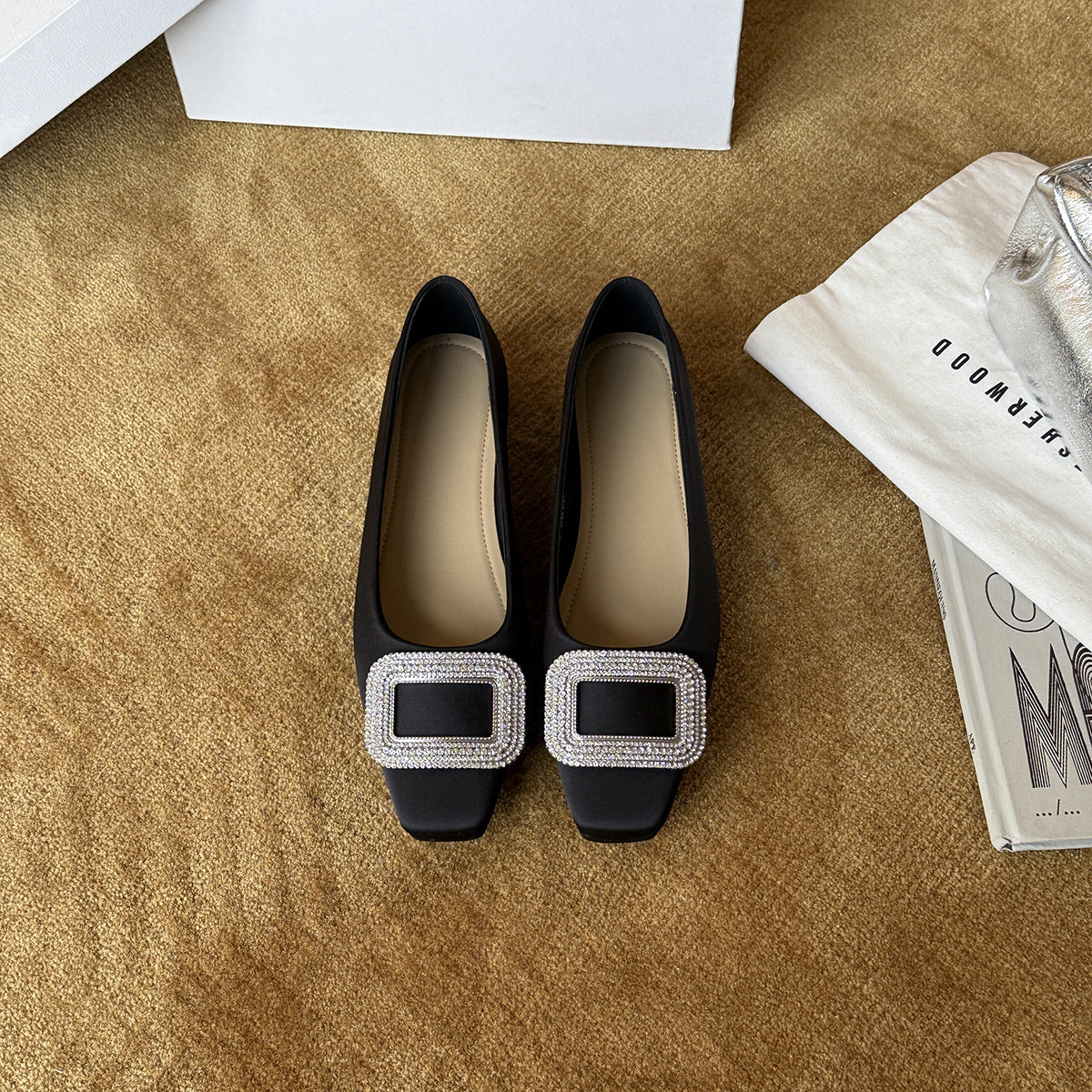 Damen Elegante Ballerinas mit funkelndem Schmuckriemen und klassischem Design R&B
