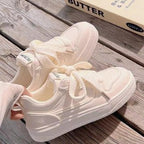 Damen Sneaker mit einzigartigem Schnürsystem und ergonomischer Dämpfung R&B