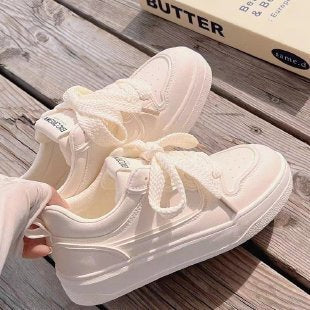 Damen Sneaker mit einzigartigem Schnürsystem und ergonomischer Dämpfung R&B