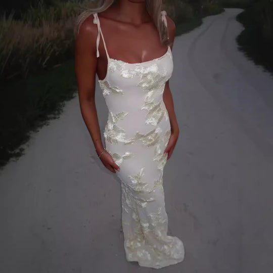 Damen Elegantes Blumenstickkleid mit trägerloser Silhouette R&B