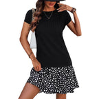 Damen Kurzarmkleid mit einem eleganten gestreiften Oberteil und verspieltem Rock