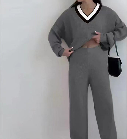 Damen gemütlicher V-Ausschnitt Pullover mit gestreiftem Kragen R&B