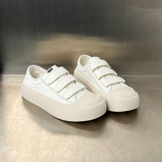 Damen Plateau-Sneaker mit verstellbarem Klettverschluss und innovativer Sohlenkonstruktion R&B
