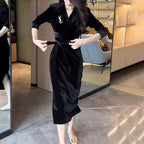 Damen Langarmkleid mit elegantem Wickeldesign und schickem Rüschensaum