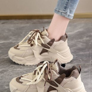 Damen Sportliche Sneakers mit dämpfender Sohlenkonstruktion und innovativem Design R&B