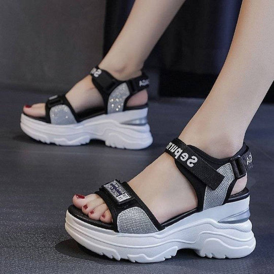 Damen Wedge-Sandalen mit elastischen Riemen und rutschfestem Fußbett R&B