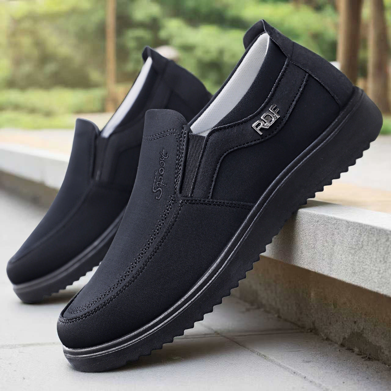 Damen Elegante Slip-On Freizeitschuhe mit Komfortsohle und rutschfester Außensohle R&B