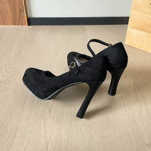 Damen High Heel Pumps mit modischem Riemchen-Design R&B