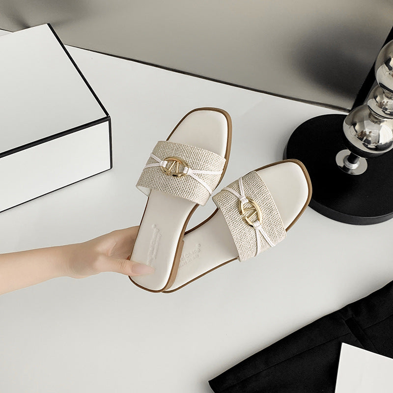 Damen modische Riemensandalen mit dekorativem Goldakzent und komfortablem Fußbett R&B