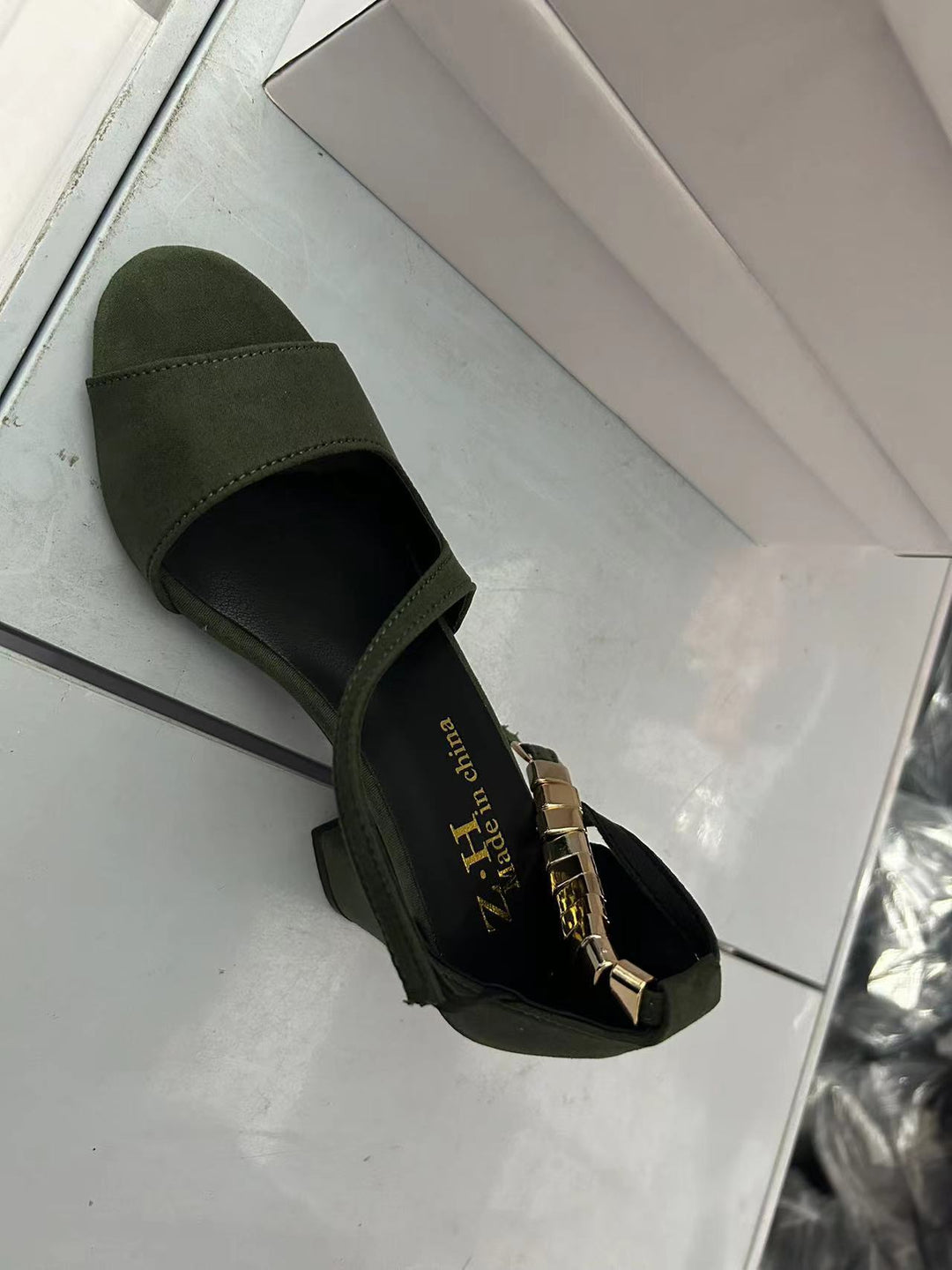 Damen Slingback-Pumps mit elegantem Riemendesign und modischem Absatz R&B