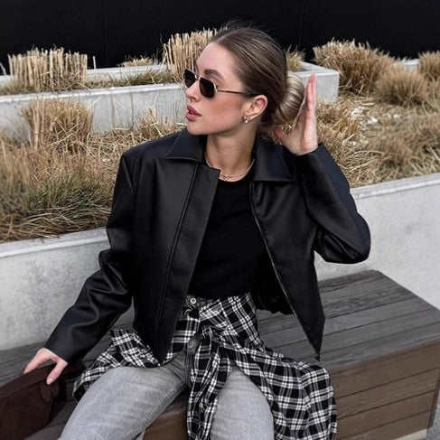 Damen Kunstlederjacke mit schlichter Schnittführung und dekorativem Kragen R&B