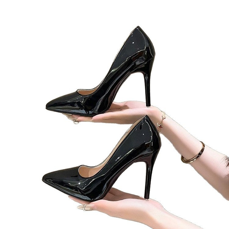Damen elegante stiletto Pumps mit hochglänzender Oberfläche R&B