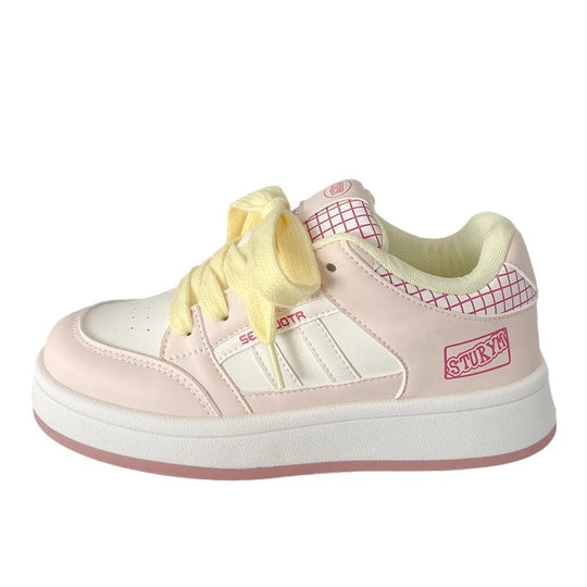 Damen Sneakers im minimalistischen Design mit strukturierter Oberfläche und weicher Dämpfung R&B