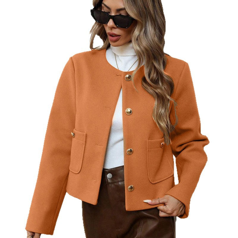 Damen Kurze Blazerjacke mit praktischen Taschen und goldenen Knöpfen R&B