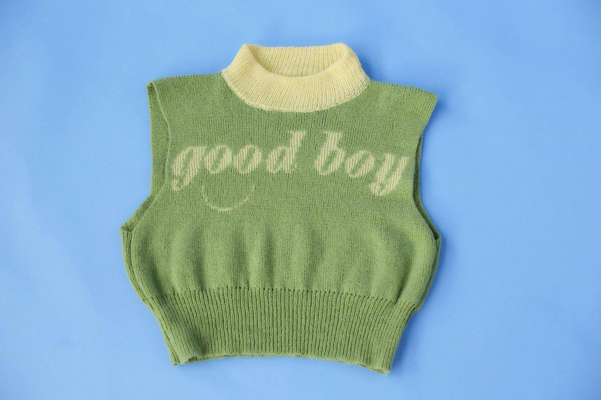 Damen stylischer Strickpullover mit modernem Rollkragen und einzigartigem Schriftzug R&B